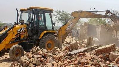 JDA Demolishes Illegal Construction Of Accused In Attack On RSS Workers.